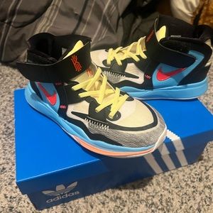 Nike kids size 13c